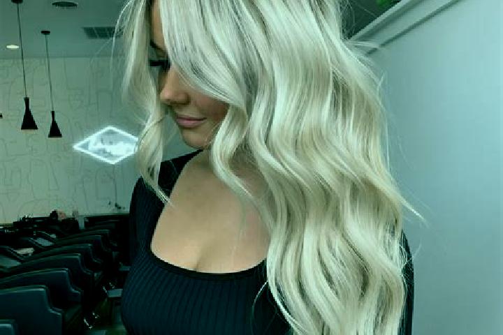 Naomi, 36, a platinum blonde dark-eyed asian companion based in Maimola. Offering 69, Dinner Date, Massage. Available for incall and outcall, day and evening...