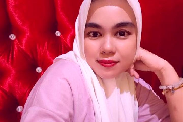 Naomi, 36 — Escort in Baserah, Indonesia