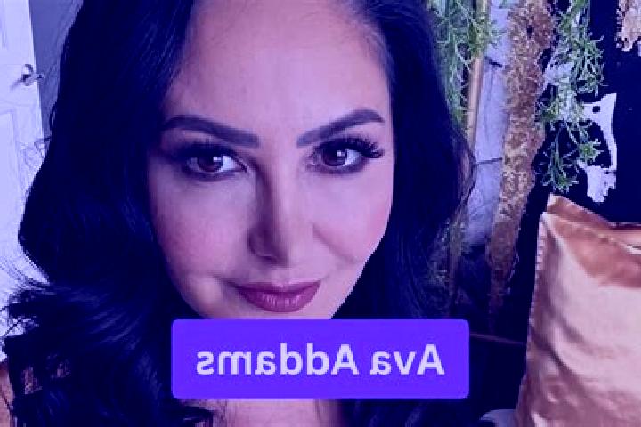 Naomi, 36 — Escort in Le an, China