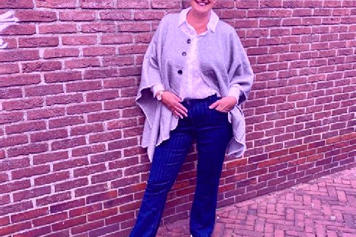 Naomi, 36 — Escort in Roden, Netherlands