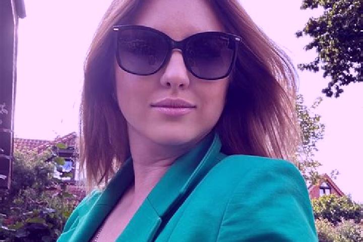 Naomi, 36 — Escort in Swindon, United Kingdom