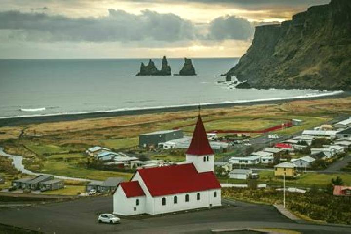Naomi, 36 — Escort in Vik i Myrdal, Iceland