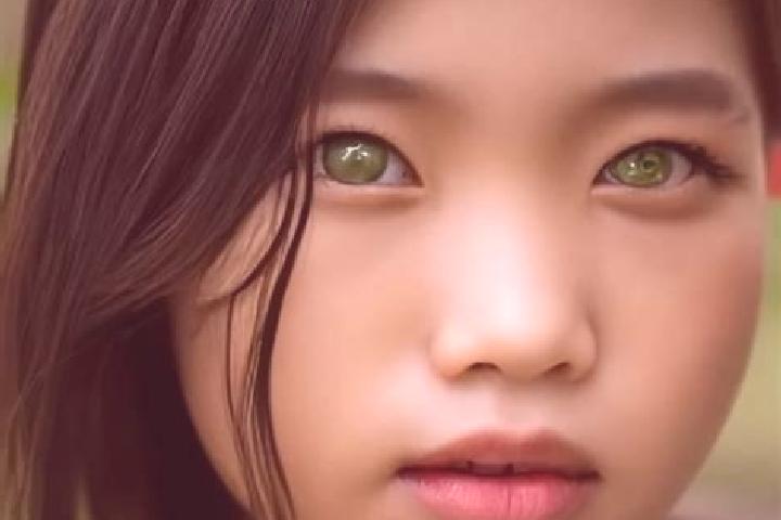 Naomi, 37, a auburn green-eyed asian companion based in Rondebosch. Offering Erotic Massage, Fetish, Dinner Date, Roleplay, Couples. Available for incall and...