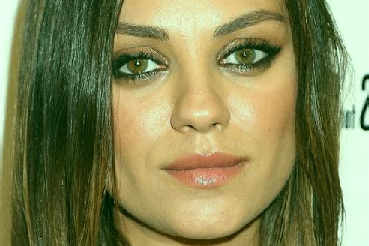 Naomi, 37, a auburn hazel-eyed caucasian companion based in Tiberias. Offering Deep French Kissing, Massage, Overnight, Duos. Available for incall and outcal...