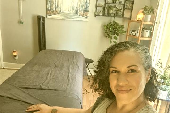 Naomi, 37, a black blue-eyed caucasian companion based in Hurtumpascual. Offering Erotic Massage, Fetish, Massage. Available for incall and outcall, day and ...