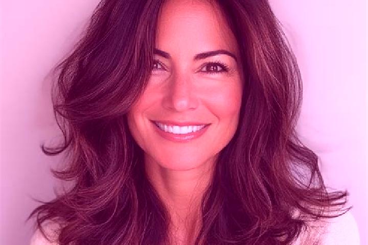 Naomi, 37, a brunette brown-eyed mixed companion based in Gandusari. Offering Erotic Massage, Massage, Tantra, Prostate Massage. Available for incall and out...