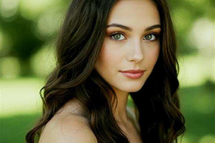 Naomi, 37, a brunette hazel-eyed mixed companion based in Tuguan. Offering Overnight, Tantra. Available for incall and outcall, day and evening dates.