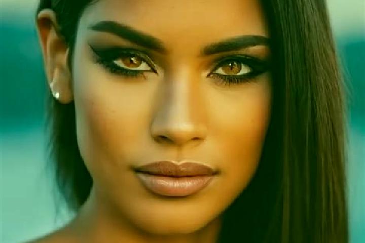 Naomi, 37, a red green-eyed latina companion based in Zoandie. Offering Dinner Date, Overnight, Couples, Prostate Massage. Available for incall and outcall, ...