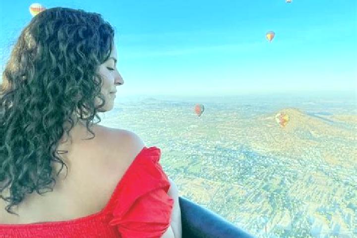 Naomi, 37 — Escort in Camalotal, Mexico