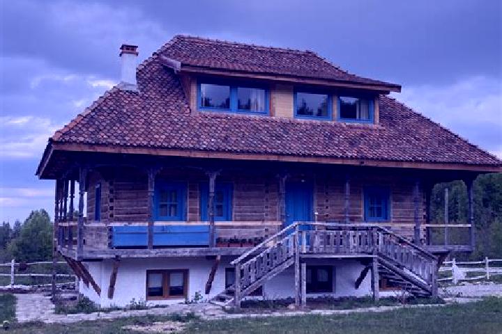 Naomi, 37 — Escort in Casa Veche, Romania