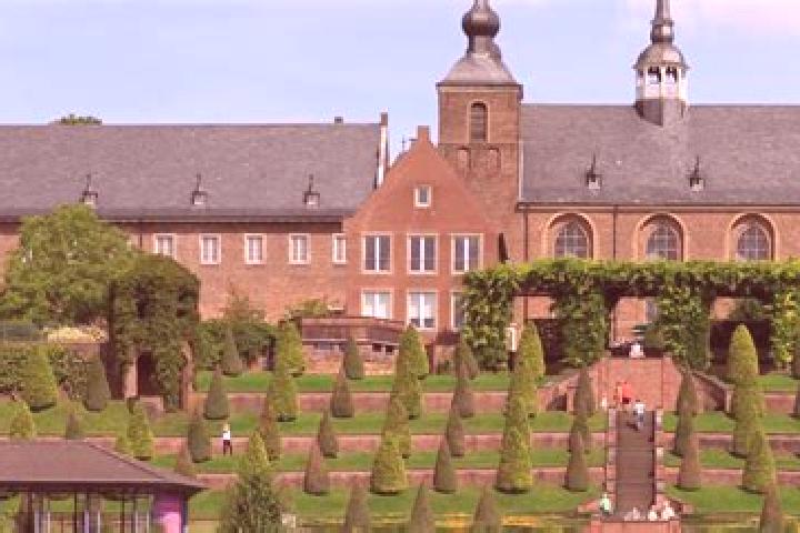 Naomi, 37 — Escort in Kamp-Lintfort, Germany