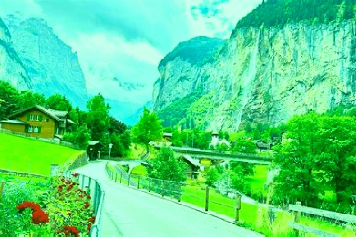 Naomi, 37 — Escort in Nanikon, Switzerland