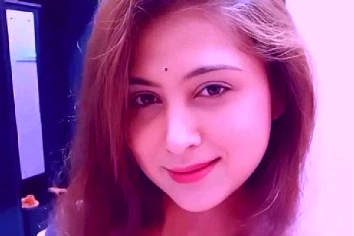 Naomi, 37 — Escort in Naravarikuppam, India
