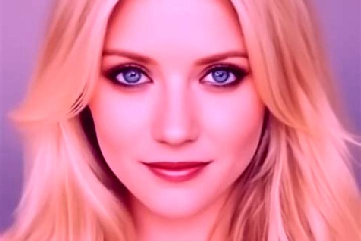 Naomi, 38, a blonde blue-eyed caucasian companion based in Maxhutte-Haidhof. Offering Dinner Date, Massage, Travel Companion. Available for incall and outcal...