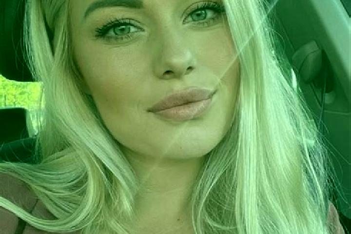 Naomi, 38, a blonde hazel-eyed ebony companion based in Petrova. Offering Erotic Massage, Party Girl, 69. Available for incall and outcall, day and evening d...