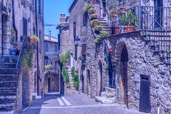 Naomi, 38 — Escort in Montecchio Precalcino, Italy