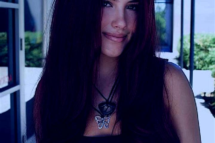 Naomi, 39, a auburn brown-eyed mediterranean companion based in Alzira. Offering Domination, Fetish, Erotic Massage, 69, Striptease. Available for incall and...