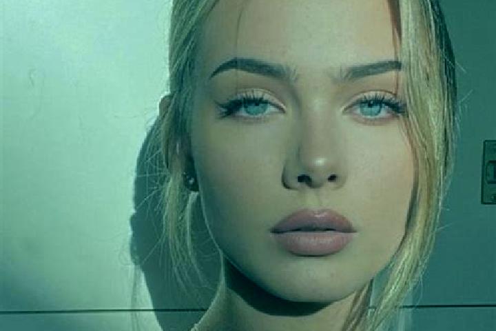 Naomi, 39, a blonde brown-eyed european companion based in Mara Magai. Offering Striptease, BDSM, GFE, Erotic Massage. Available for incall and outcall, day ...