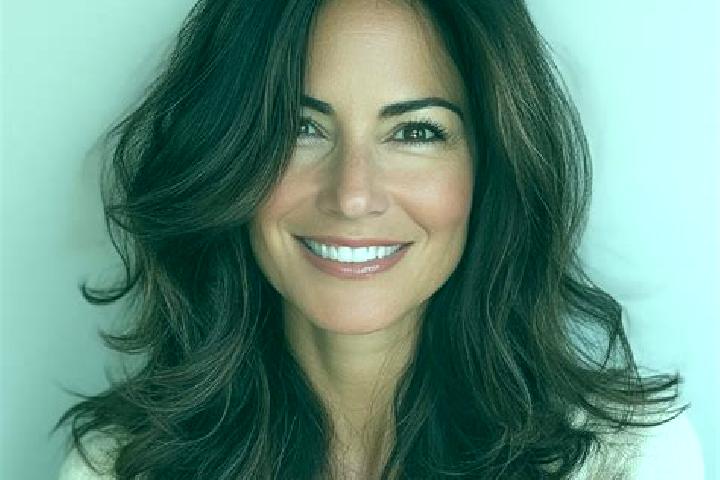 Naomi, 39, a brunette brown-eyed middle eastern companion based in Pomichna. Offering Tantra, Fetish, Roleplay. Available for incall and outcall, overnight b...