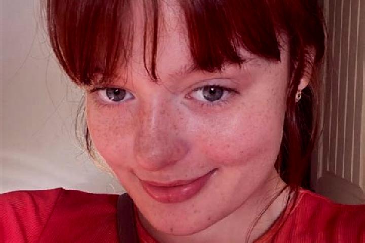 Naomi, 39, a red grey-eyed caucasian companion based in Kavati. Offering Party Girl, BDSM, Dinner Date. Available for incall and outcall, day and evening dates.