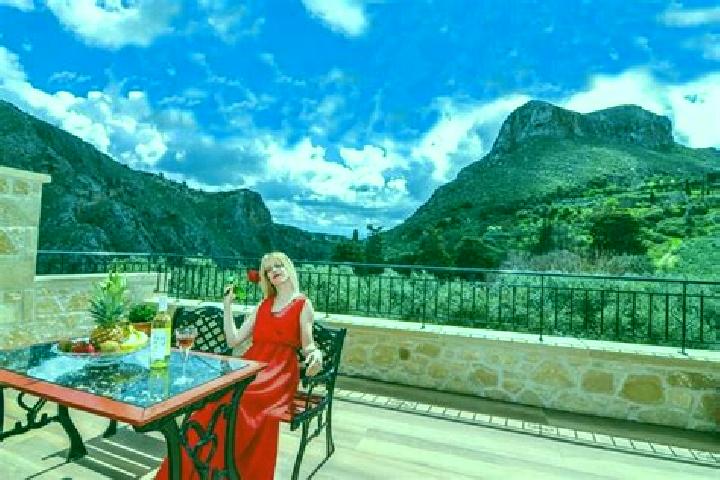 Naomi, 39 — Escort in Rokka, Greece