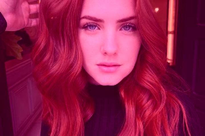 Natalie, 20, a auburn blue-eyed mixed companion based in Villa Alegre. Offering Duos, Travel Companion. Available for incall and outcall, day and evening dates.