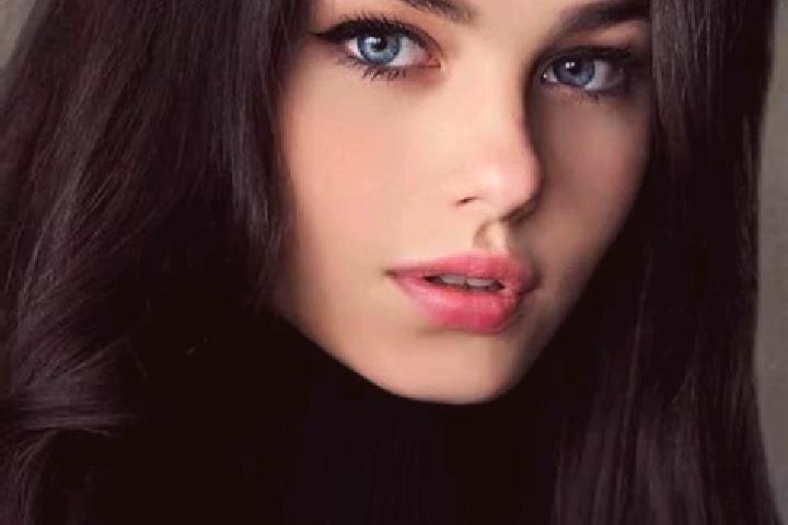 Natalie, 20, a red grey-eyed slavic companion based in Nessonvaux. Offering Domination, CIM, Dinner Date, Prostate Massage, BDSM. Available for incall and ou...