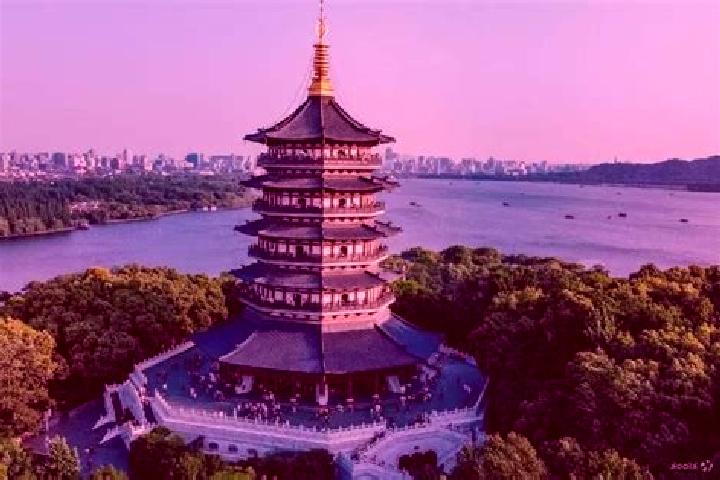 Natalie, 20 — Escort in Changqiao, China