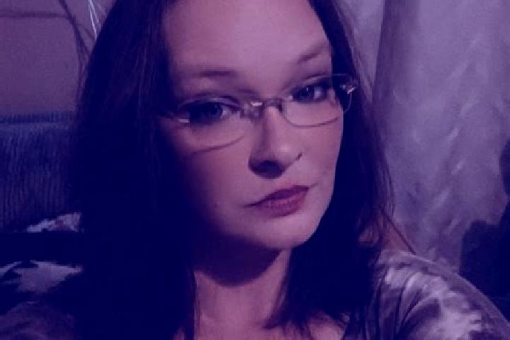 Natalie, 20 — Escort in Marmet, United States