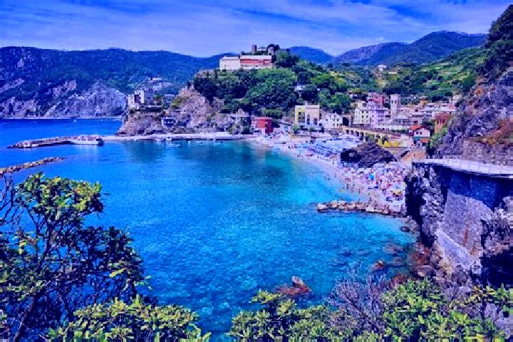 Natalie, 20 — Escort in Monterosso al Mare, Italy