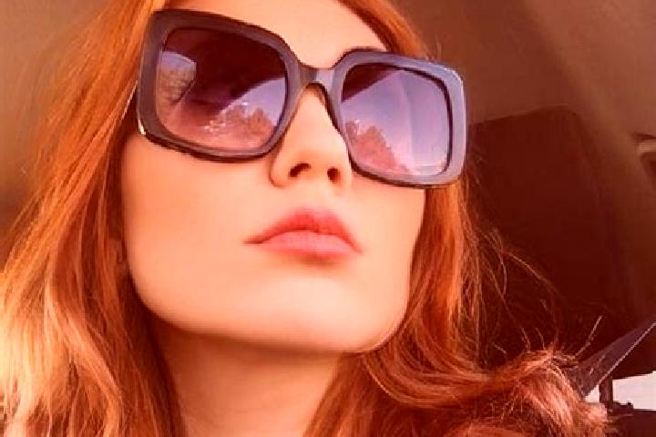 Natalie, 20 — Escort in Negrasi, Romania