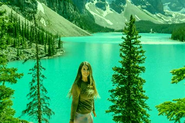 Natalie, 21 — Escort in Lake Louise, Canada