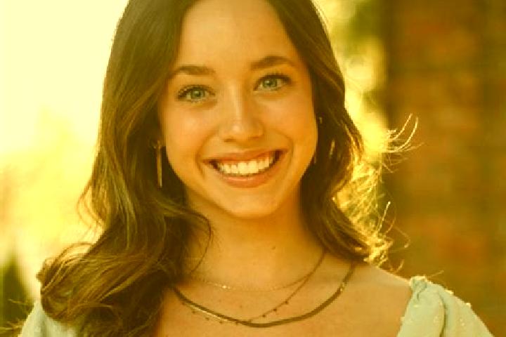 Natalie, 21 — Escort in Otterbein, United States