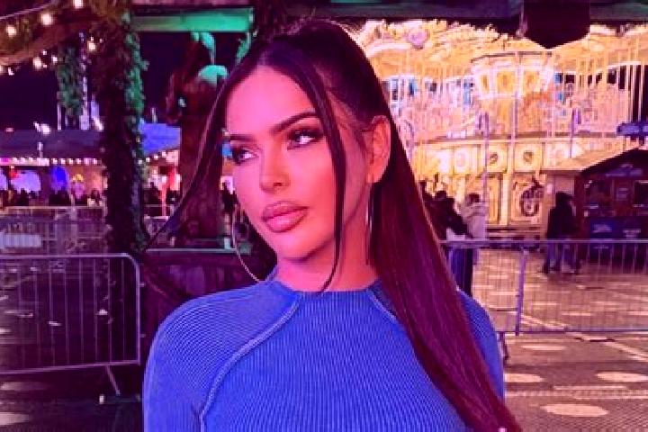 Natalie, 21 — Escort in Sarany, Russia