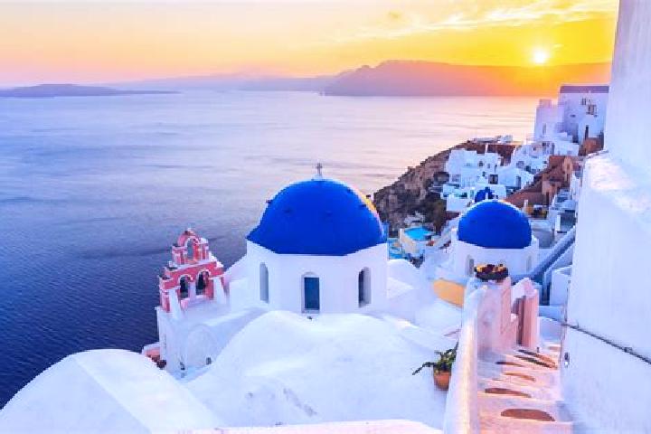 Natalie, 21 — Escort in Tropaia, Greece