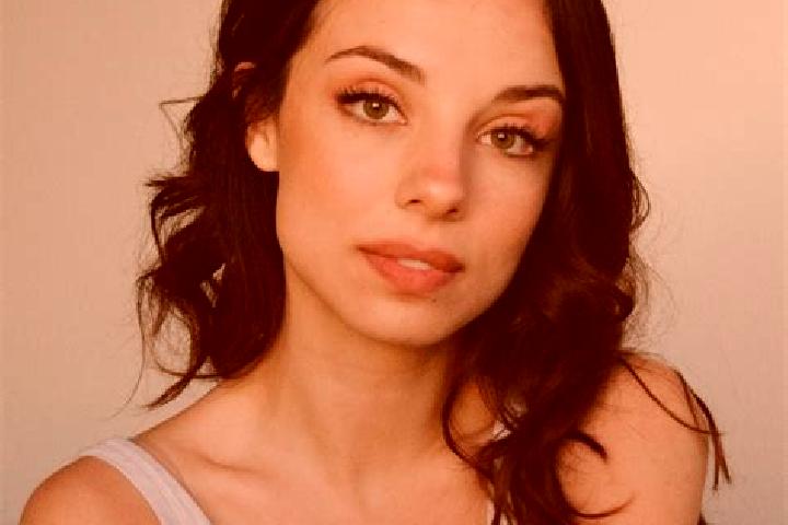 Natalie, 21 — Escort in Zumikon / Froeschguellen, Switzerland