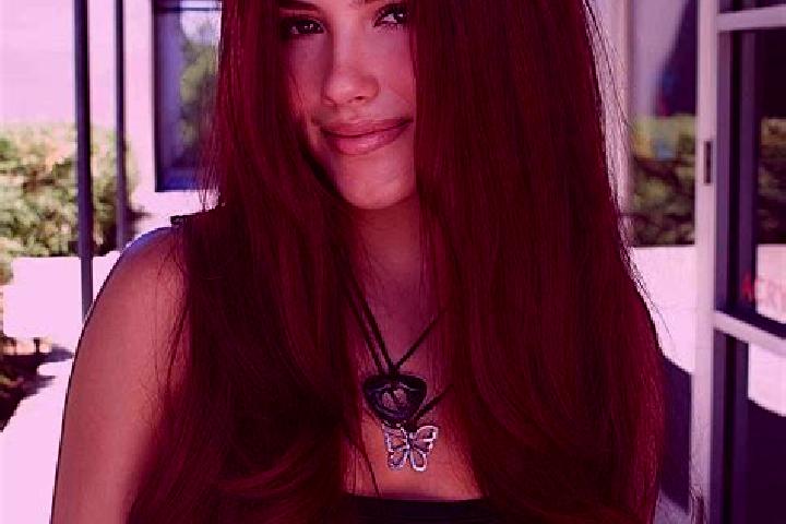 Natalie, 22, a auburn dark-eyed mediterranean companion based in Jeruk. Offering Striptease, Erotic Massage, Massage. Available for incall and outcall, day a...