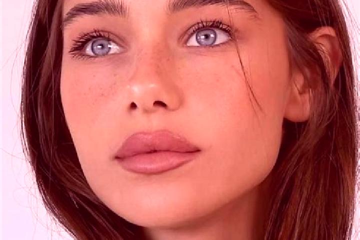 Natalie, 22, a brunette brown-eyed mediterranean companion based in Welland. Offering Striptease, A-Level, Travel Companion. Available for incall and outcall...