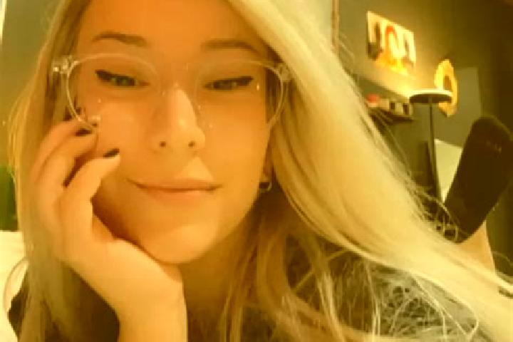 Natalie, 22, a platinum blonde grey-eyed mixed companion based in Santo Domingo Tomaltepec. Offering OWO, BDSM, Fetish. Available for incall and outcall, day...