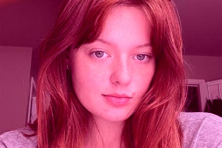 Natalie, 22, a red green-eyed european companion based in Gnato. Offering Erotic Massage, BDSM, Party Girl, Duos. Available for incall and outcall, day and e...