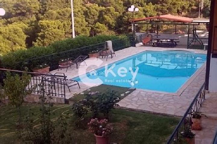 Natalie, 22 — Escort in Kouvaras, Greece