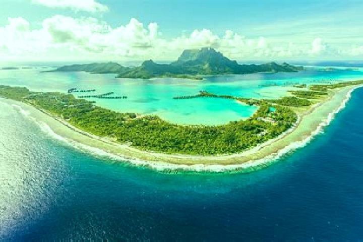 Natalie, 22 — Escort in Mahina, French Polynesia