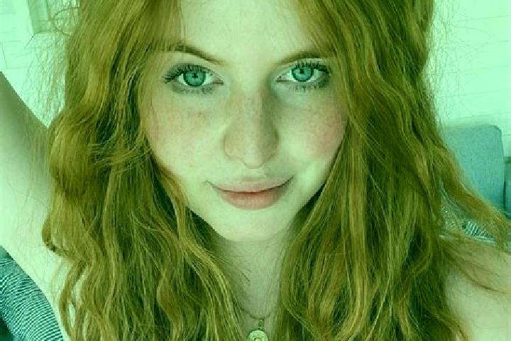 Natalie, 22 — Escort in Redhead, Australia