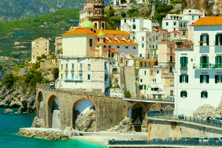 Natalie, 22 — Escort in Stretti, Italy