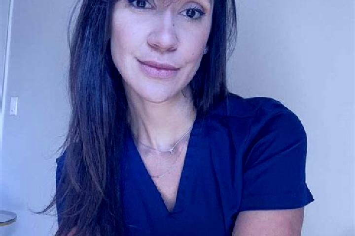 Natalie, 23, a chestnut brown-eyed mediterranean companion based in San Pedro de Ruiz. Offering Erotic Massage, OWO, Massage, GFE. Available for incall and o...