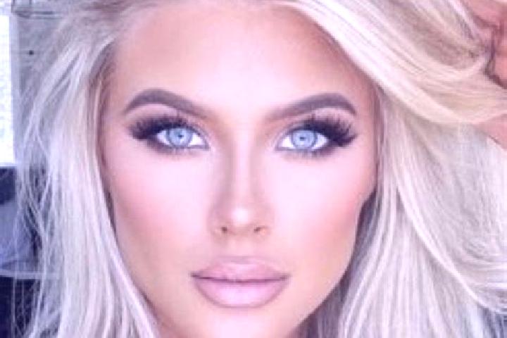 Natalie, 23, a platinum blonde amber-eyed mixed companion based in Avanhandava. Offering Girlfriend Experience, Striptease, Roleplay, Couples, Domination. Av...