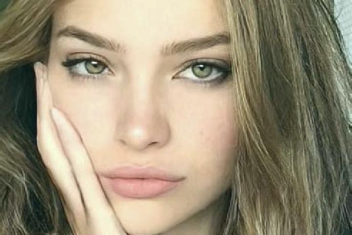 Natalie, 23, a red hazel-eyed slavic companion based in General Vedia. Offering Tantra, Travel Companion, Girlfriend Experience, Duos. Available for incall a...