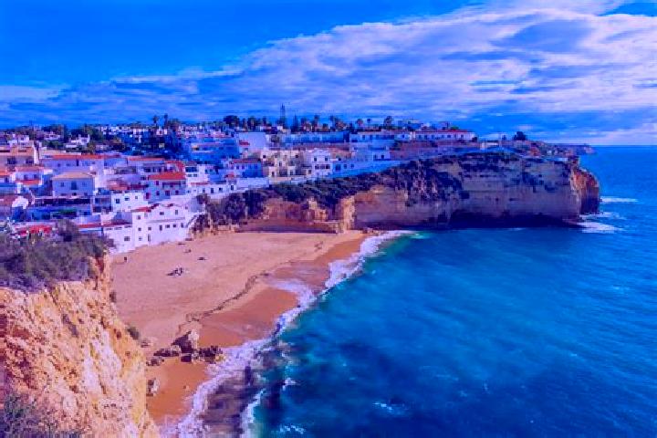 Natalie, 23 — Escort in Faro do Alentejo, Portugal