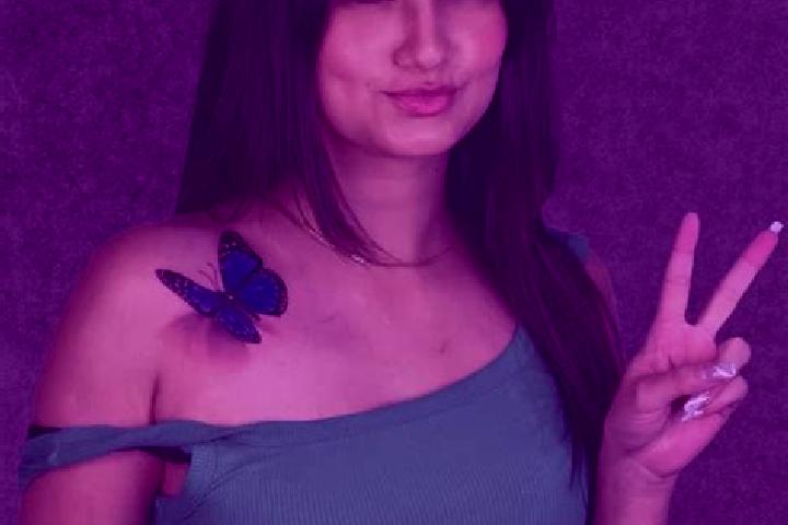 Natalie, 23 — Escort in Malsian, India
