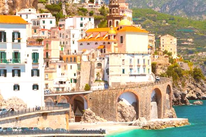 Natalie, 23 — Escort in Trasquera, Italy